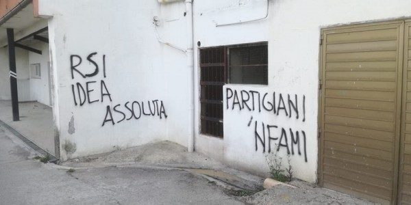 venafro-scritte-fasciste