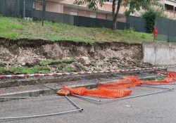 Telese Terme / Amorosi / Castelvetere. Il Maltempo flagella il Sannio: allagamenti, smottamenti, tombini intasati, rallentamenti nella circolazione.