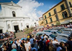 Torre del Greco. I funerali dei 4 ragazzi morti nello schianto del viadotto Morandi: Giovanni, Matteo, Antonio e Gerry. Il cardinale Sepe: “Morti per mano dell’uomo”. TUTTE LE FOTO.