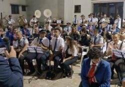 PIETRAMELARA. Il Raduno Bandistico ha colorato le strade del paese di suoni ed emozioni, il Sindaco Di Fruscio: “coreografia inedita e straordinariamente bella”.