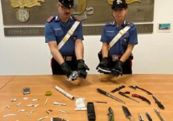 Caserta / Provincia. Trovati in possesso di droga e armi: in due arrestati dai carabinieri.