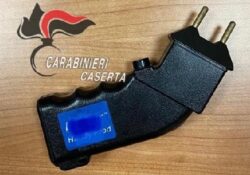 Caserta / Provincia. Girava in macchina armato di taser: 25enne denunciato dai carabinieri.