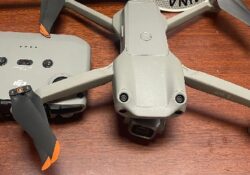 Sannio / Controlli. Drone trasportava 2000 dosi di hashish, cocaina e anfetamine per il carcere: sequestrato il mezzo e arrestati i piloti.